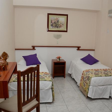 Fares Turis Hotel Uruguaiana Εξωτερικό φωτογραφία