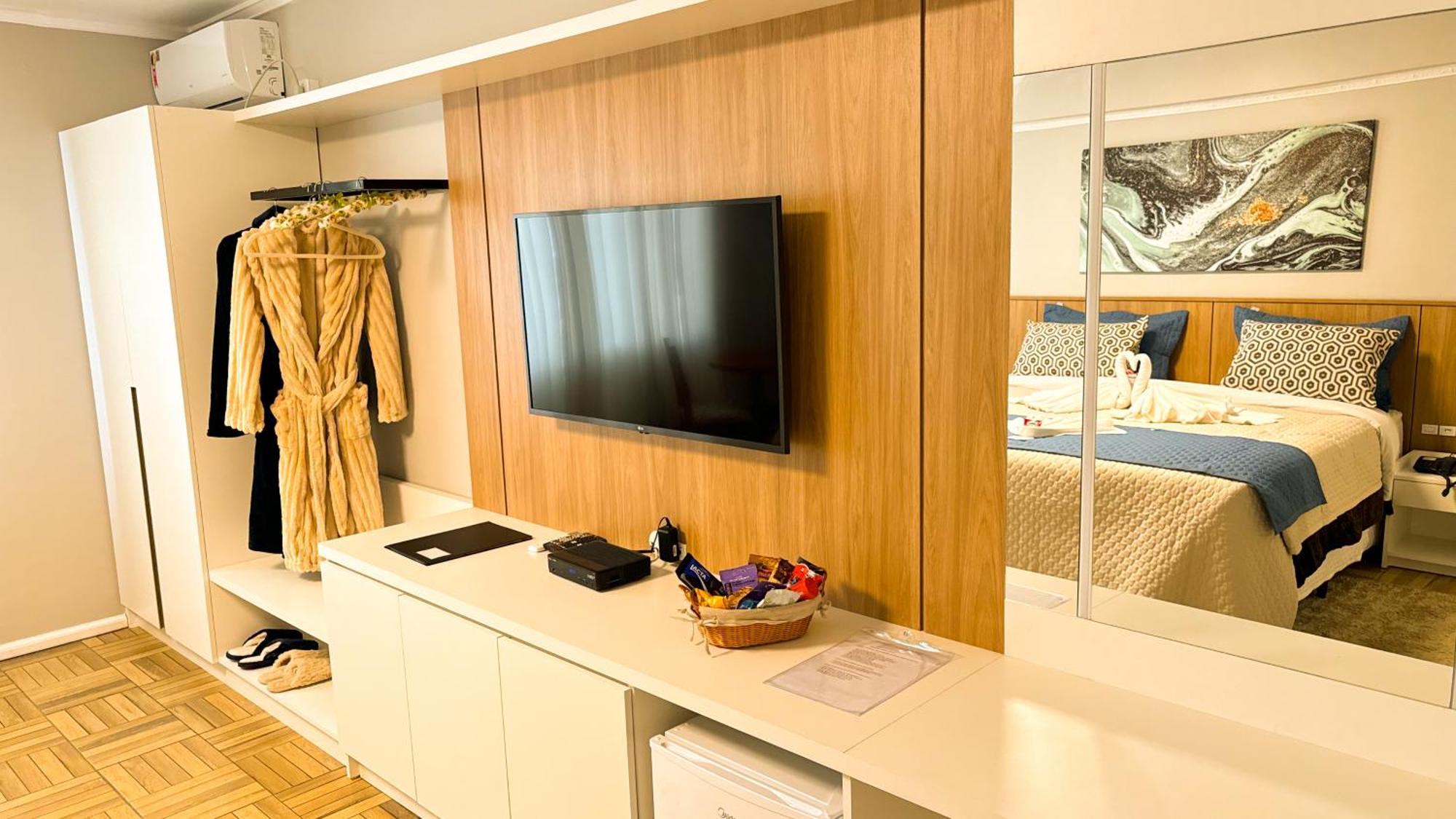 Fares Turis Hotel Uruguaiana Εξωτερικό φωτογραφία
