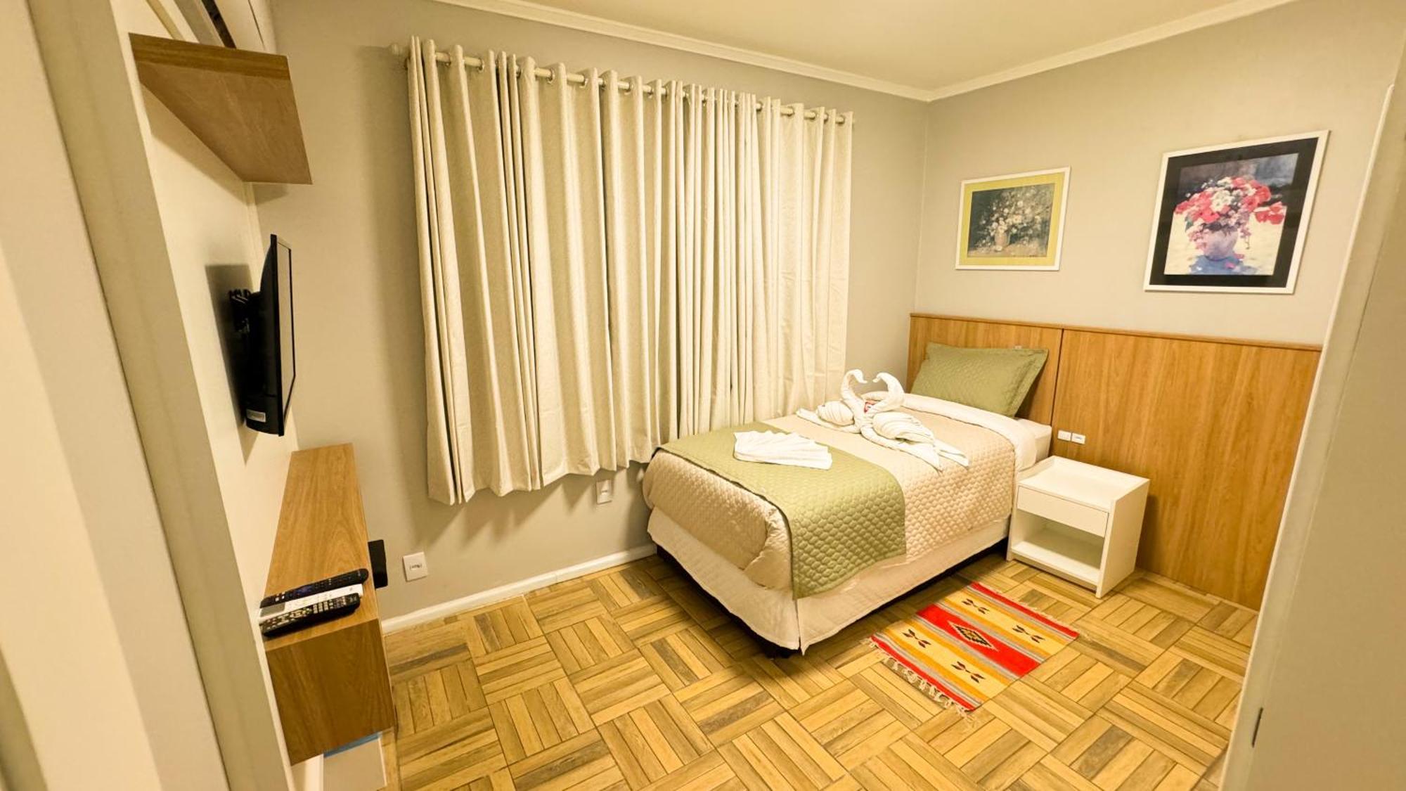 Fares Turis Hotel Uruguaiana Εξωτερικό φωτογραφία