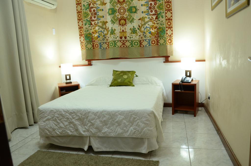 Fares Turis Hotel Uruguaiana Εξωτερικό φωτογραφία