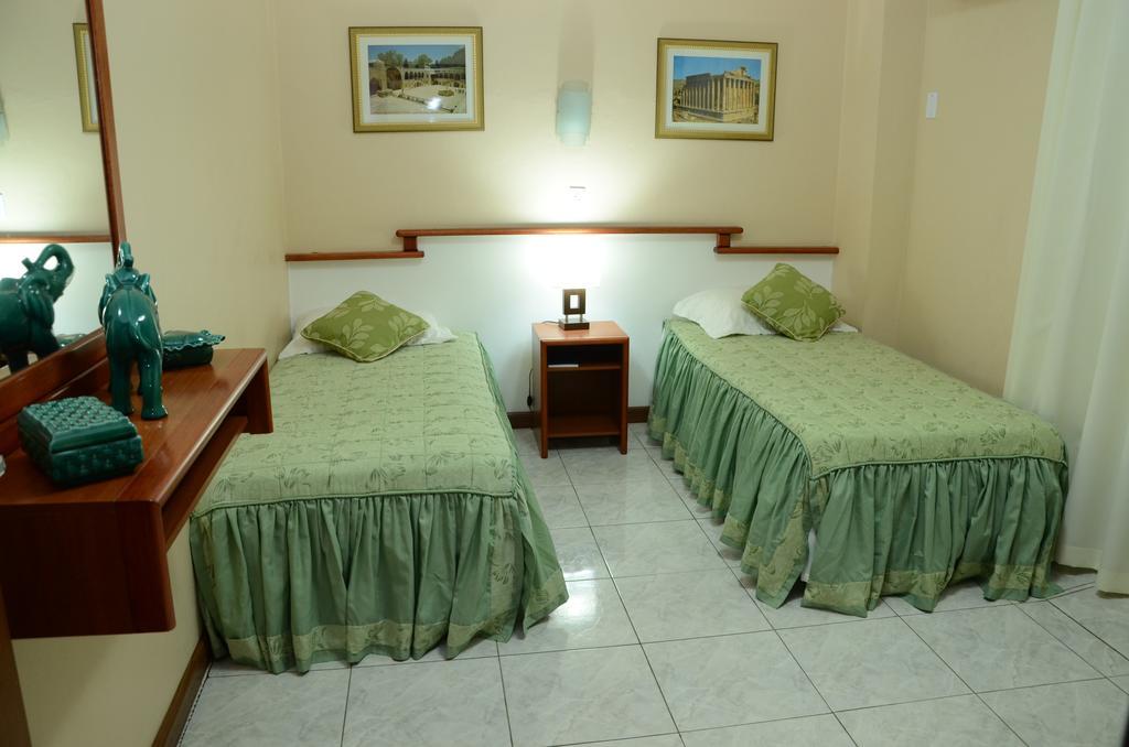 Fares Turis Hotel Uruguaiana Εξωτερικό φωτογραφία